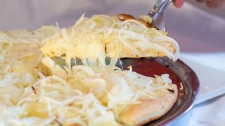 Pizza Fugazzetta (Mediana)