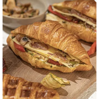  The Veggie Pesto Croiffle   Unite