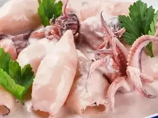 Кальмар бебі у вершковому соусі (200g)