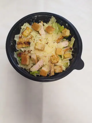 Салата Цезар (300г)