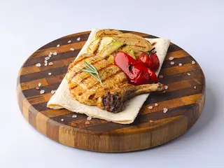 Челогач зі свинини з овочами гриль (340g)