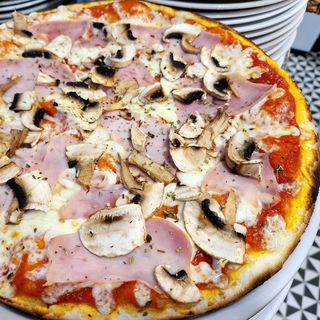 Pizza REGINA (30 Cm.)