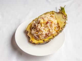 Ananas Ripieno di Riso con Barbecue