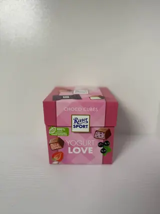 Цукерки Ritter Sport Choco Cubes Yogurt Love
