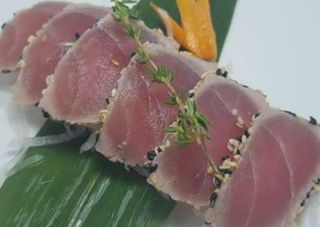 61 Maguro tataki