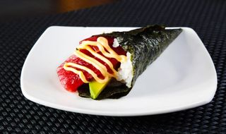 104. Temaki spicy tuna