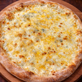 პიცა ხუთი ყველი 28სმ