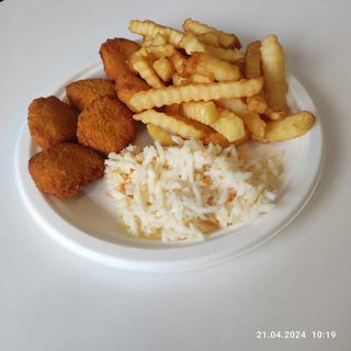 Nuggetsy z frytkami  150g  