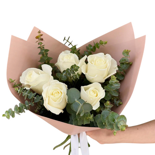 Ramo 5 Rosas Blancas