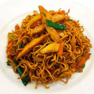 27C. Yakisoba al wok con pollo