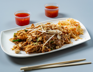 PAD-THAI z kurczakiem