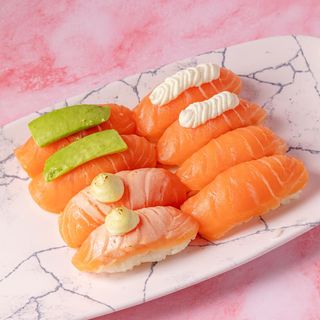 Combo Nigiris Salmón Mix (8Piez).
