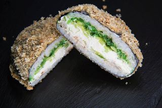 Бургер-суші з вугрем та водоростями вакаме (450г)