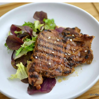 Ceafă de porc la grătar