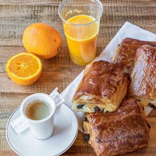 Petit Dejeuner Français