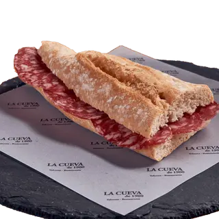 Bocadillo de Salchichón casero