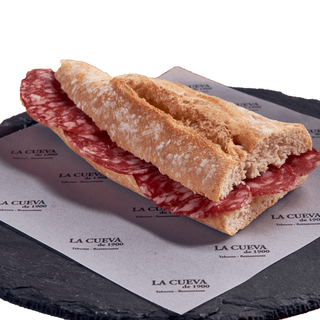 Bocadillo de Salchichón casero