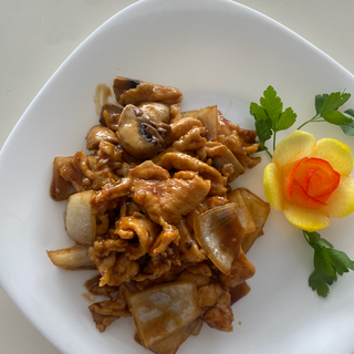 55-Ternera Con Champiñones