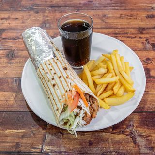 20. Menú Rollo Kebab mediano Con Patatas Y Bebida