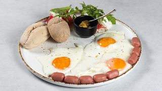 Jaja na oko sa viršlicama