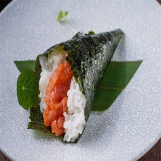 186. Temaki spicy tuna