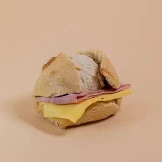 Mini bocadillo jamón y queso