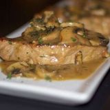 Свинска пържола с гъбен сос (400г)