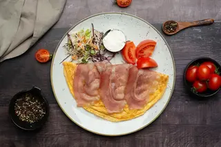 Omlet sa pršutom