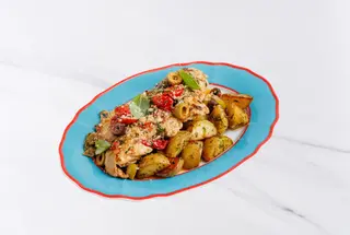 Цыпленок-гриль по-тоскански с оливками и молодым картофелем