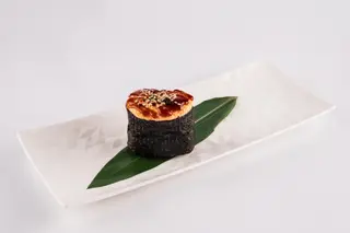 Гункан с крабом
