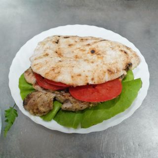 Pljeskavica u somunu