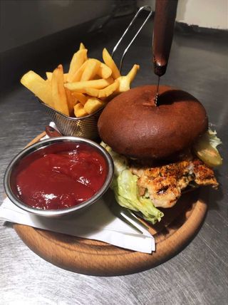 Burger classic i cheddar