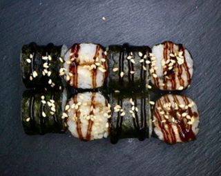 Макі з вугрем 