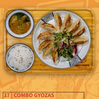 37-Combo Gyozas