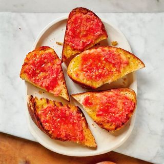 Pan con tomate