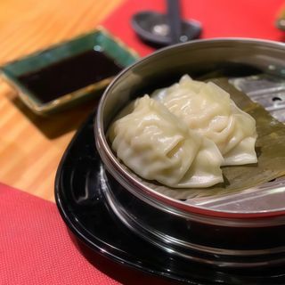 25. Gyozas de gambas (4 piezas)