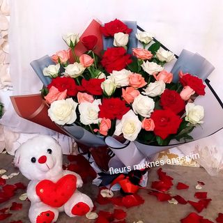 Bouquet de fleurs +p'tit ours 