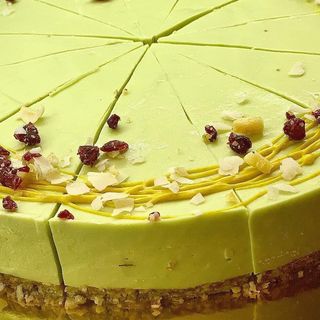 Веган торта с лайм и авокадо (130г)