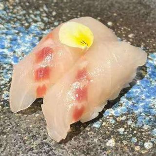 Nigiri De Lubina (2 Uds.)