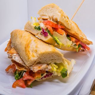 Bocadillo De Pechuga Pollo