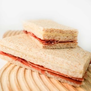 Sándwich Serrano