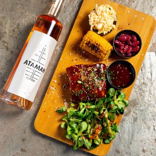 Coaste de porc la cuptor cu sos la alegere