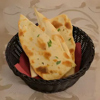 Garlic naan