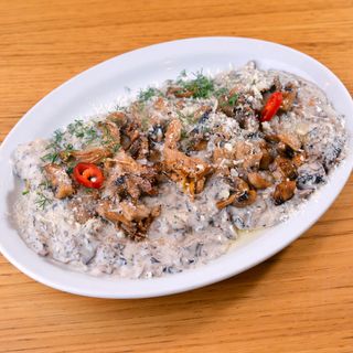 Дерун з грибами під вершковим соусом (320г)