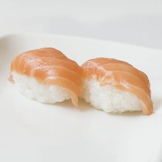 Sushi Salmón (2 Pzs.)