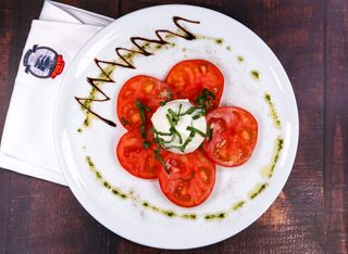 Салата Капрезе (300г)