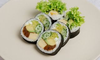 Futomaki z warzywami  -6 szt-