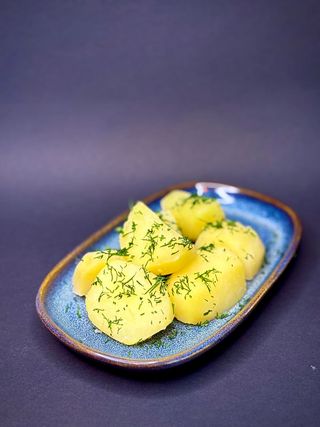 Ziemniaki gotowane z koperkiem
