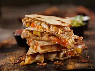 Quesamoncha De Pollo (3 Uds.)