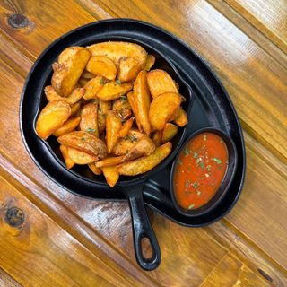 Patatas bravas 